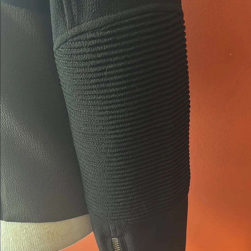 Aritzia Wilfred Black and Brown Bomber Jacket - Picture 13 of 16